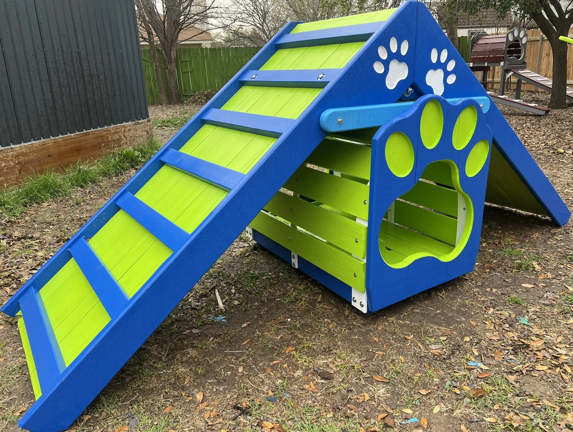 Puppy Scapes A-Frame with Tunnel